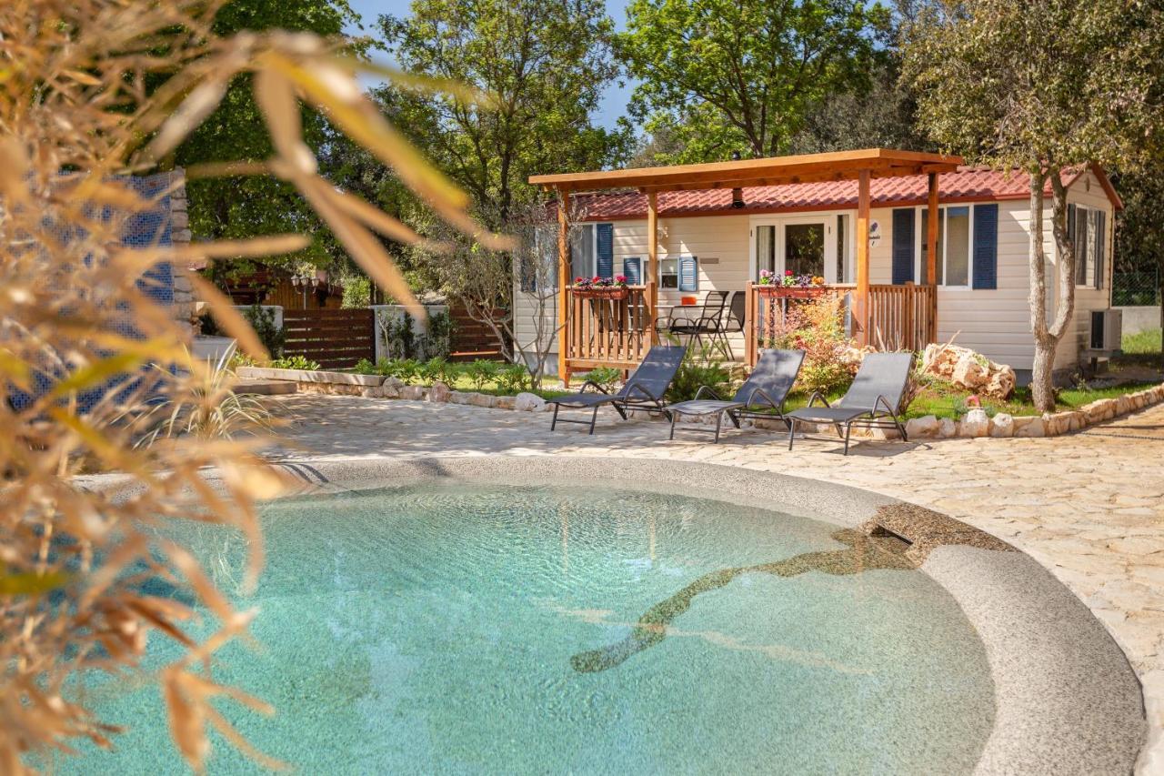 רוביני Mobile Homes Camp Green Garden Vestar חדר תמונה