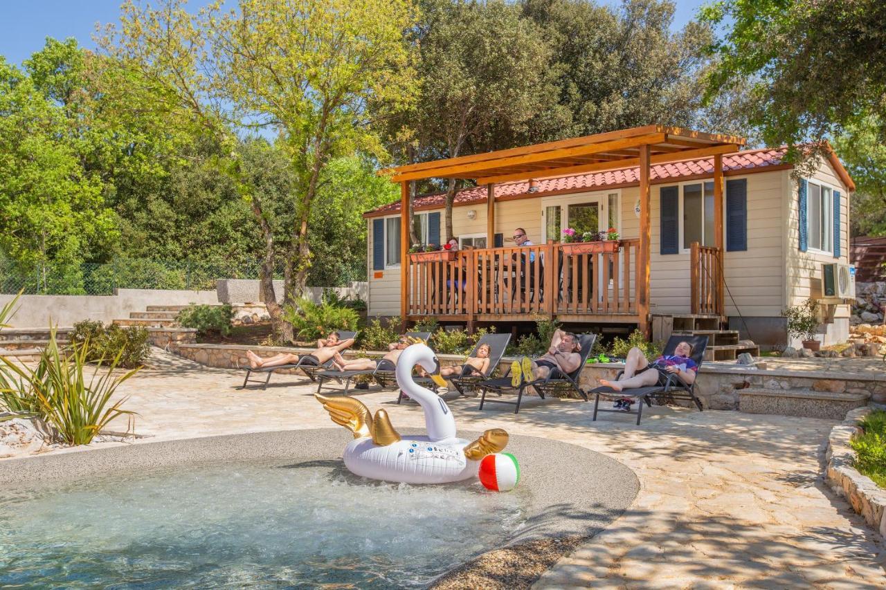 רוביני Mobile Homes Camp Green Garden Vestar מראה חיצוני תמונה