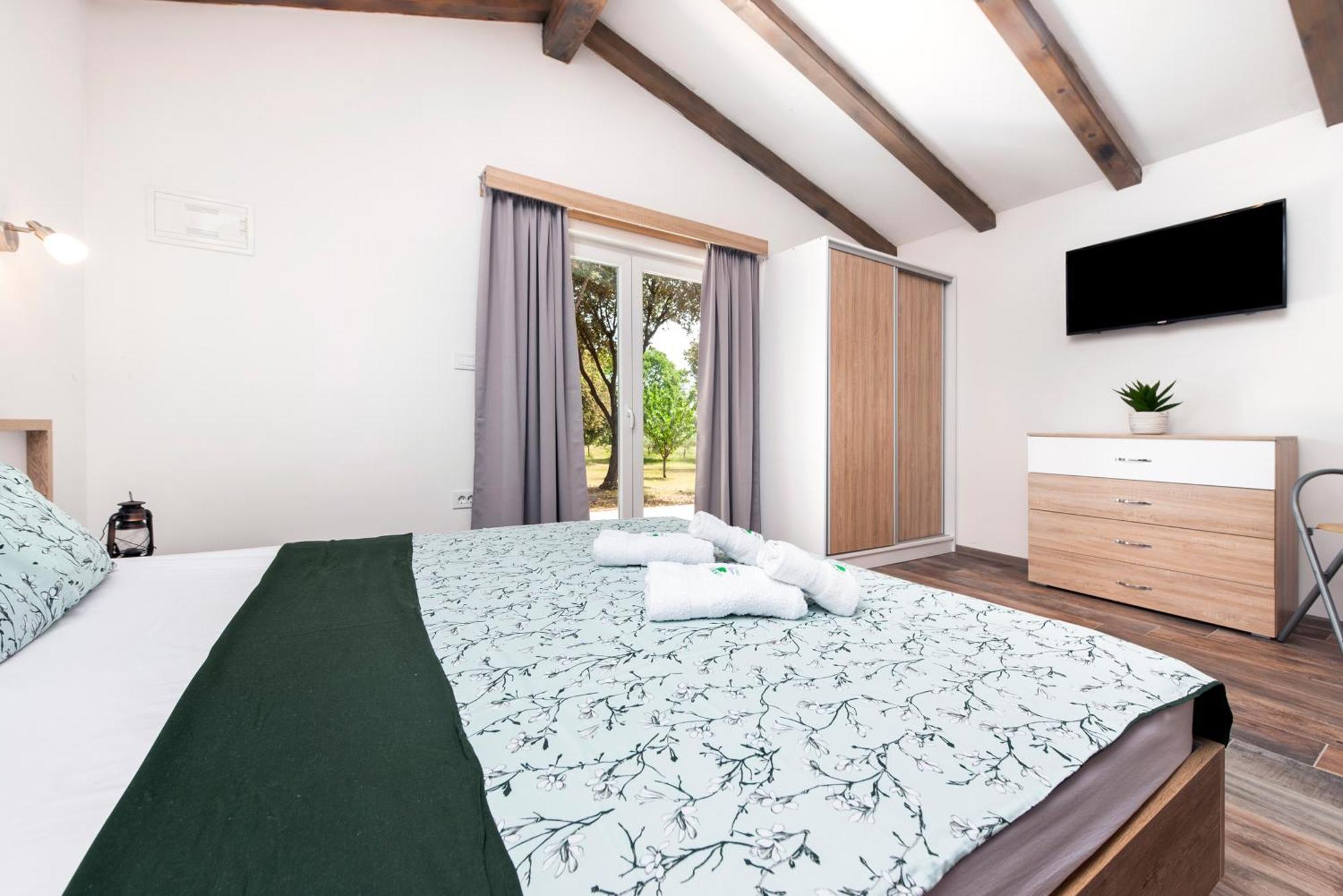רוביני Mobile Homes Camp Green Garden Vestar חדר תמונה